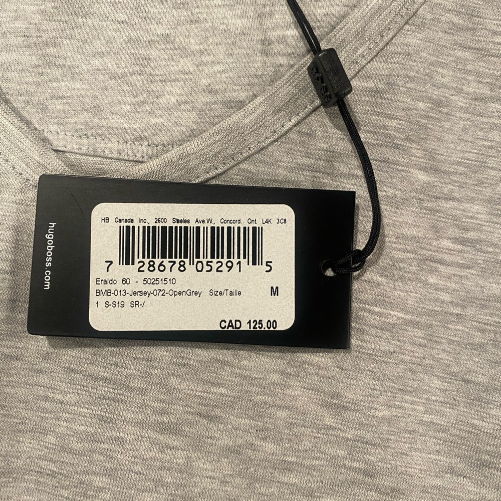 BOSS Men's V-neck Gray T-shirt - Picture 4 of 6